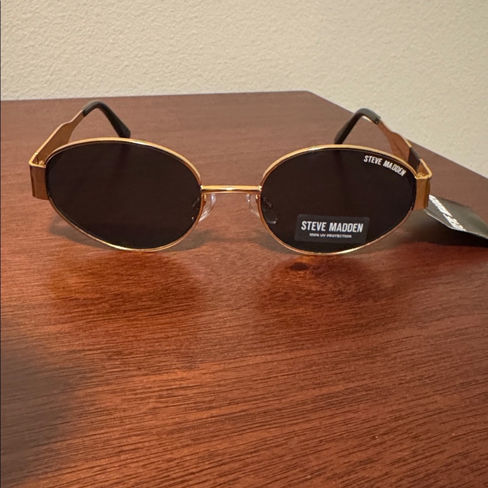 Steve Madden Gold Frame Sunglasses New